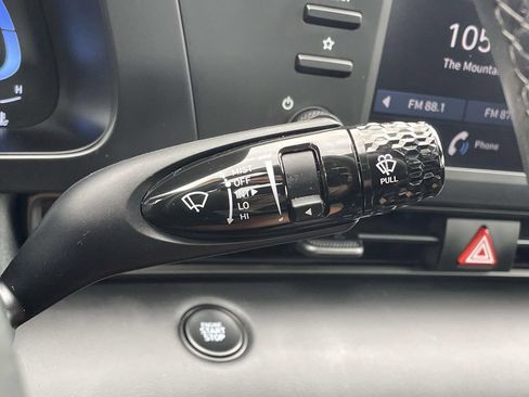 Certified 2025 Hyundai Elantra Sport FWD image 13