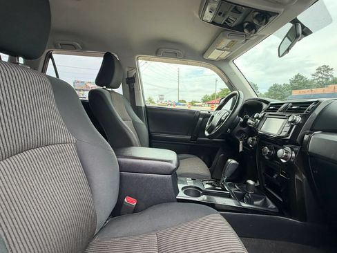 Used 2017 Toyota 4Runner TRD Off-Road AWD/4WD image 24