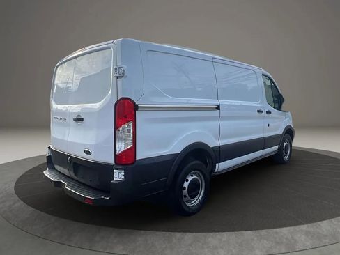 Used 2018 Ford Transit 250 130 Low Roof image 5