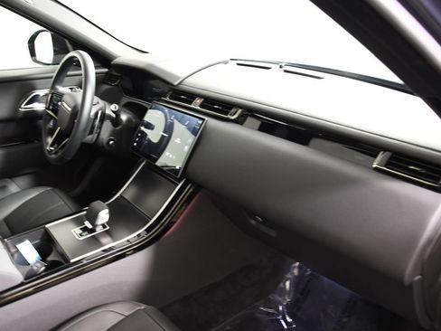Certified 2026 Land Rover Range Rover Velar Dynamic SE AWD/4WD image 19