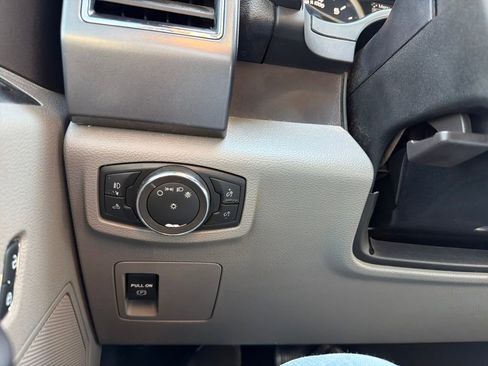 Used 2020 Ford F150 XLT w/ Trailer Tow Package image 25