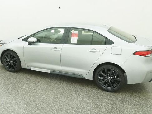 New 2026 Toyota Corolla SE FWD image 4