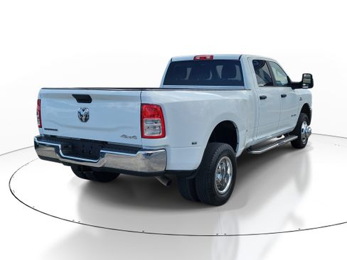 Used 2024 RAM 3500 Big Horn AWD/4WD image 6
