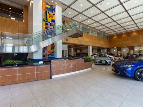 Used 2023 Lexus IS 350 F Sport image 43