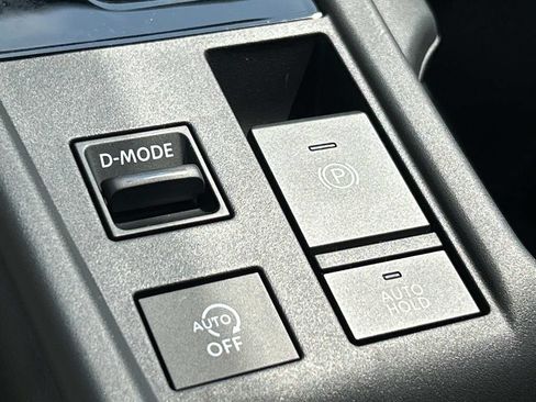 New 2026 Nissan Sentra SR w/ Floor Mat Package FWD image 30