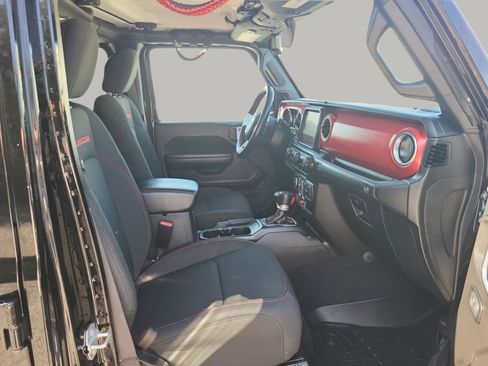 Used 2022 Jeep Gladiator Rubicon w/ Trailer Tow Package image 6