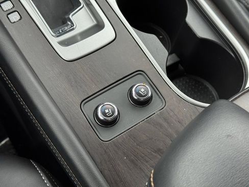 Used 2024 Nissan Murano Platinum image 16