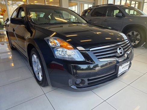 Used 2009 Nissan Altima 2.5 SL w/ SL Pkg FWD image 3