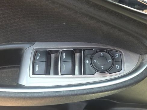 Used 2020 Chevrolet Malibu LT FWD image 19
