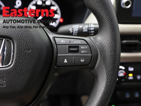 Used 2026 Honda HR-V LX image 16