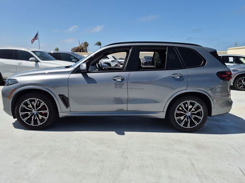 Used 2024 BMW X5 xDrive40i w/ M Sport Package AWD/4WD image 8