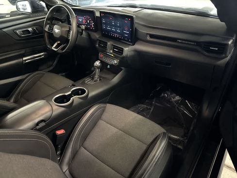 Used 2024 Ford Mustang Coupe RWD image 25
