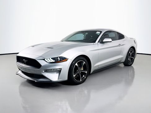 Used 2018 Ford Mustang Coupe w/ Equipment Group 101A image 4
