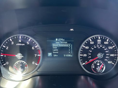 Used 2022 Kia Telluride EX w/ EX Premium Package image 10