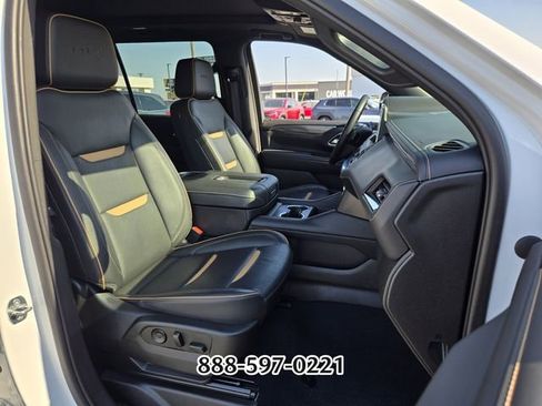 Used 2023 GMC Yukon XL AT4 w/ AT4 Premium Package AWD/4WD image 19