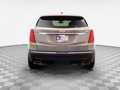Used 2018 Cadillac XT5 Luxury image 5