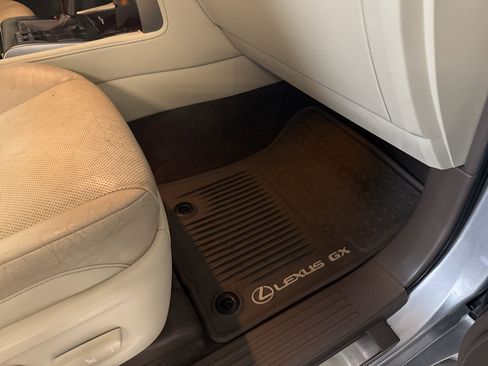 Used 2016 Lexus GX 460 460 image 23