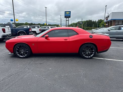 Used 2023 Dodge Challenger R/T Scat Pack w/ Plus Package RWD image 9
