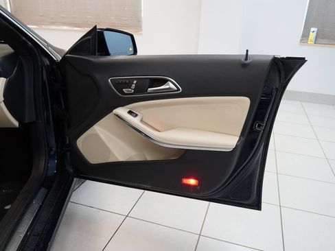 Used 2018 Mercedes-Benz CLA 250 CLA 250 4D Sedan image 27