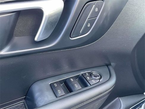 Used 2025 Buick Enclave Preferred image 17