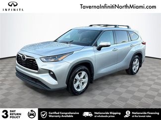 Used 2021 Toyota Highlander LE video 1