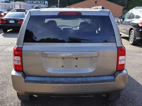 Used 2008 Jeep Patriot Sport FWD image 8