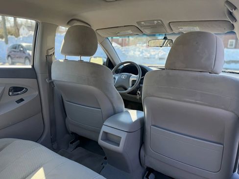 Used 2009 Toyota Camry LE image 17