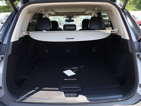 Used 2021 Nissan Rogue SL AWD/4WD image 6
