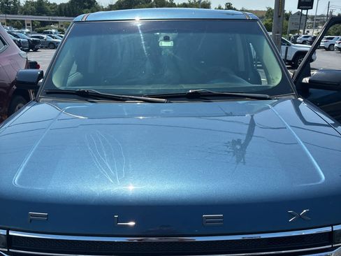 Used 2019 Ford Flex SEL w/ Equipment Group 202A AWD/4WD image 2