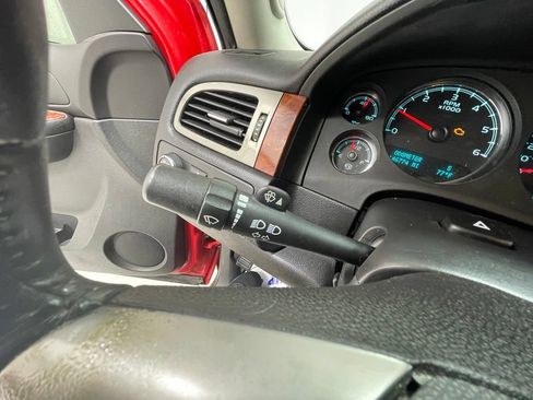 Used 2012 Chevrolet Avalanche LS w/ All-Star Edition AWD/4WD image 22