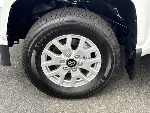 New 2026 Toyota Tacoma SR5 RWD image 5