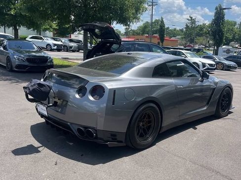 Used 2012 Nissan GT-R Premium AWD/4WD image 7