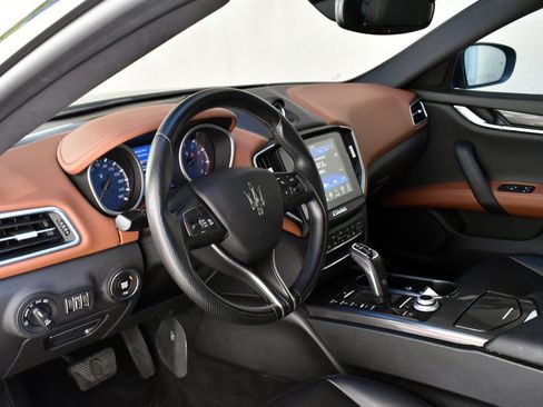Used 2020 Maserati Ghibli RWD image 10