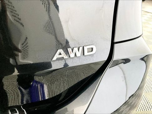 Used 2018 Nissan Rogue S image 14