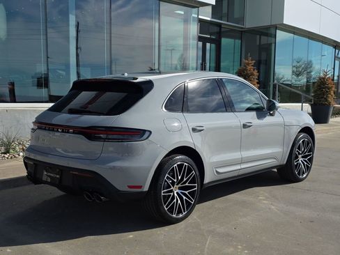 New 2026 Porsche Macan image 7