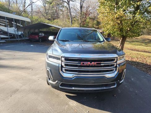 Used 2020 GMC Acadia SLE image 3