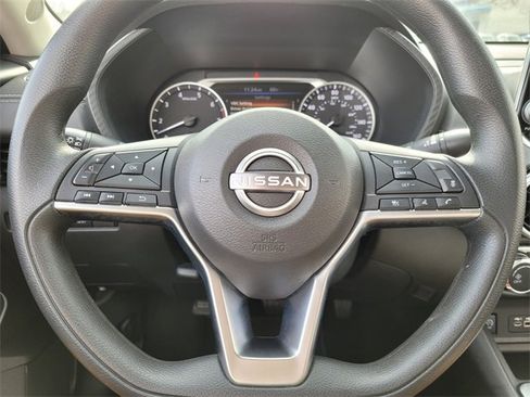 Used 2024 Nissan Sentra SV image 27