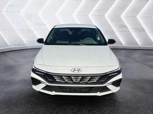 Used 2026 Hyundai Elantra Sport FWD image 1