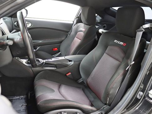 Used 2013 Nissan 370Z NISMO image 22