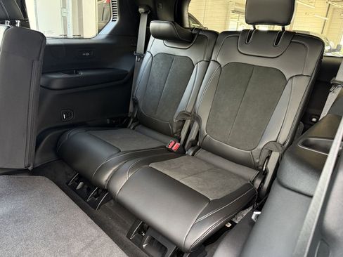 New 2025 Jeep Grand Cherokee L Altitude image 26