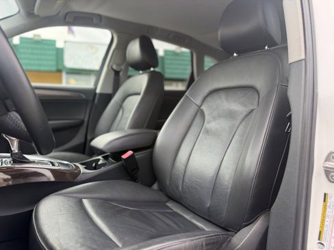Used 2013 Audi Q5 2.0T Premium w/ Convenience Pkg image 9