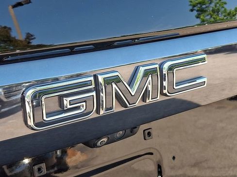 Used 2023 GMC Yukon XL Denali Ultimate AWD/4WD image 27