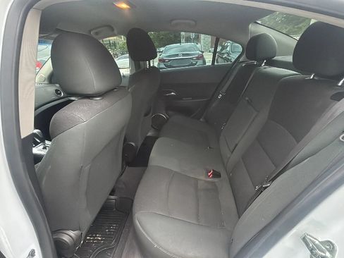 Used 2012 Chevrolet Cruze LT FWD image 13