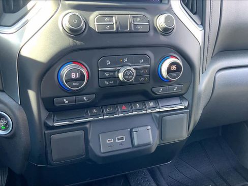 Used 2021 Chevrolet Silverado 1500 LT image 7
