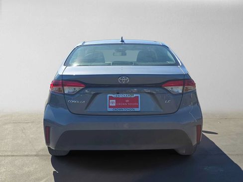 Used 2024 Toyota Corolla LE FWD image 4