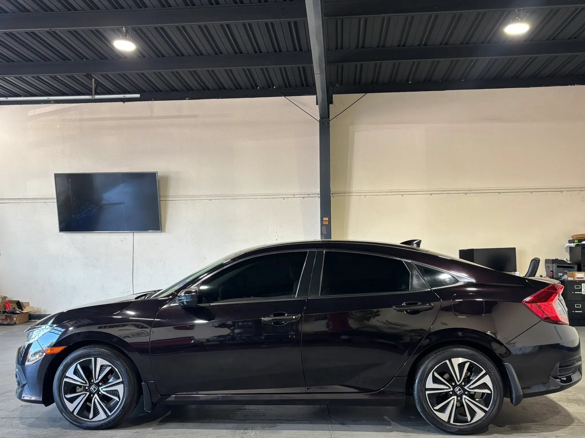 Used 2017 Honda Civic EX-T image 5