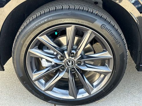 Certified 2025 Acura ADX A-Spec image 12