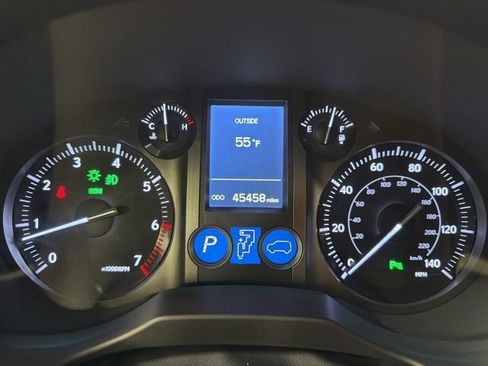 Used 2019 Lexus GX 460 Premium w/ Premium Package image 19