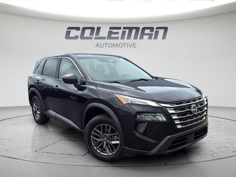 Used 2024 Nissan Rogue S FWD image 6