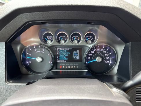Used 2014 Ford F250 Lariat w/ Chrome Package AWD/4WD image 7